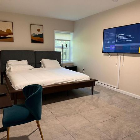 Cosy Bedroom 6 Minutes To Ewr Prudential Hotels Pen Station Newark Eksteriør billede